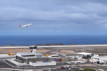 Plan taking off from St Helena