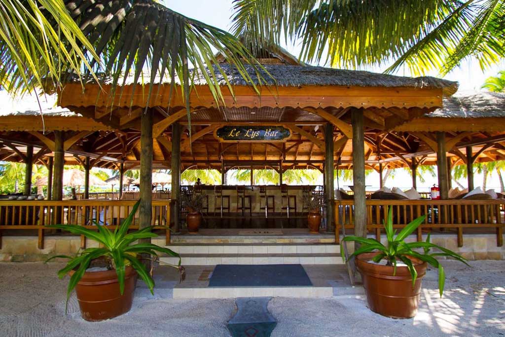 Le Lys Bar at Alphonse Island Resort – via Where Wise Men Fish