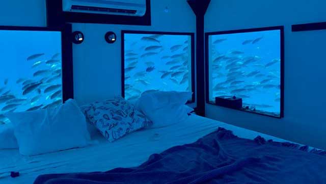 Underwater Room, The Manta Resort