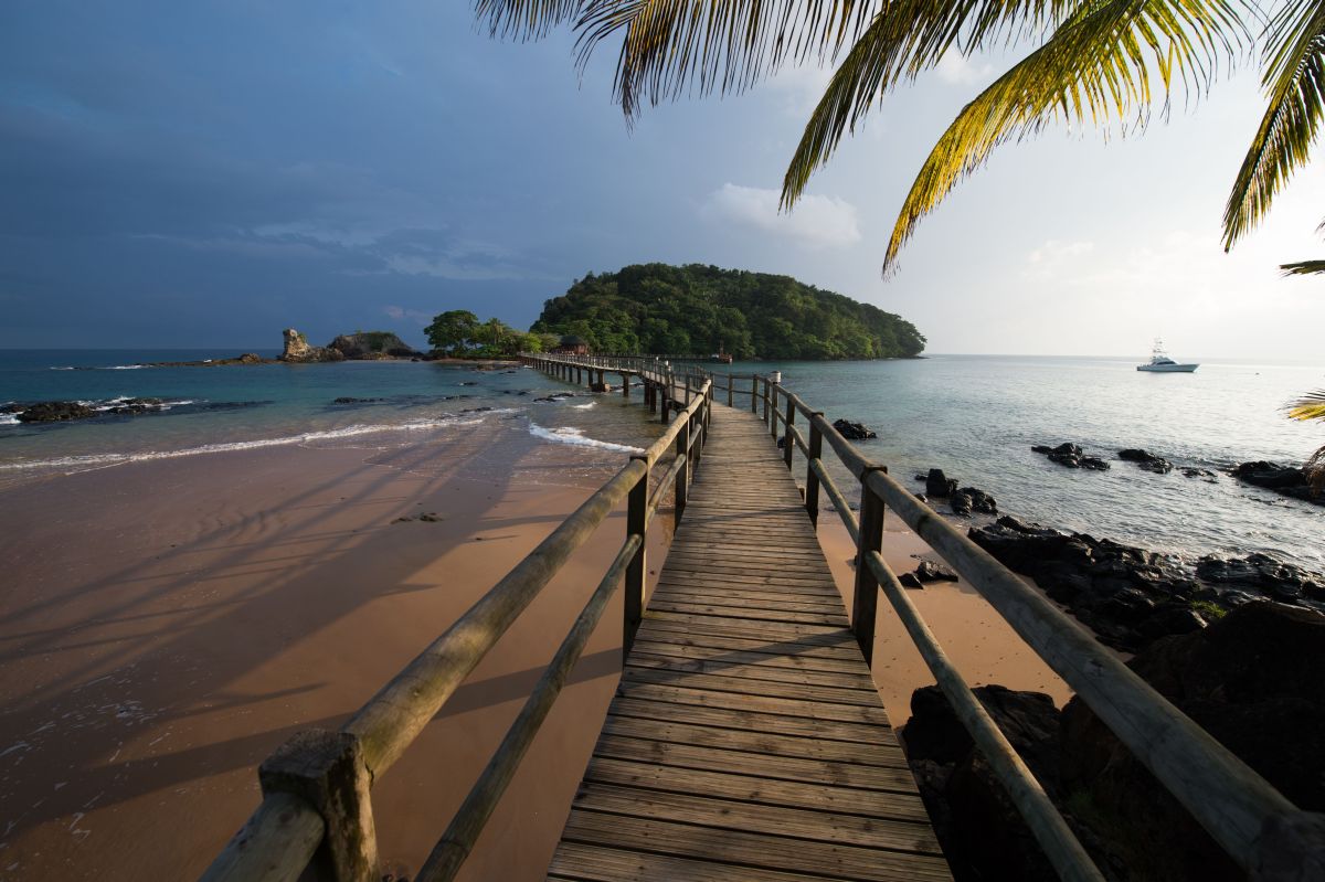 Fishing hotspot at Bom Bom Island – via XO Private